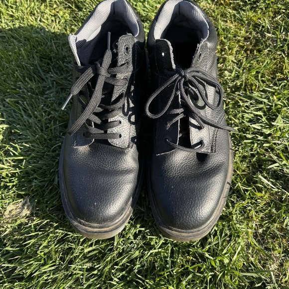 Dr. Martens Harrisfield Boots Mens Size 12 Black Leather Work Combat Cushioned